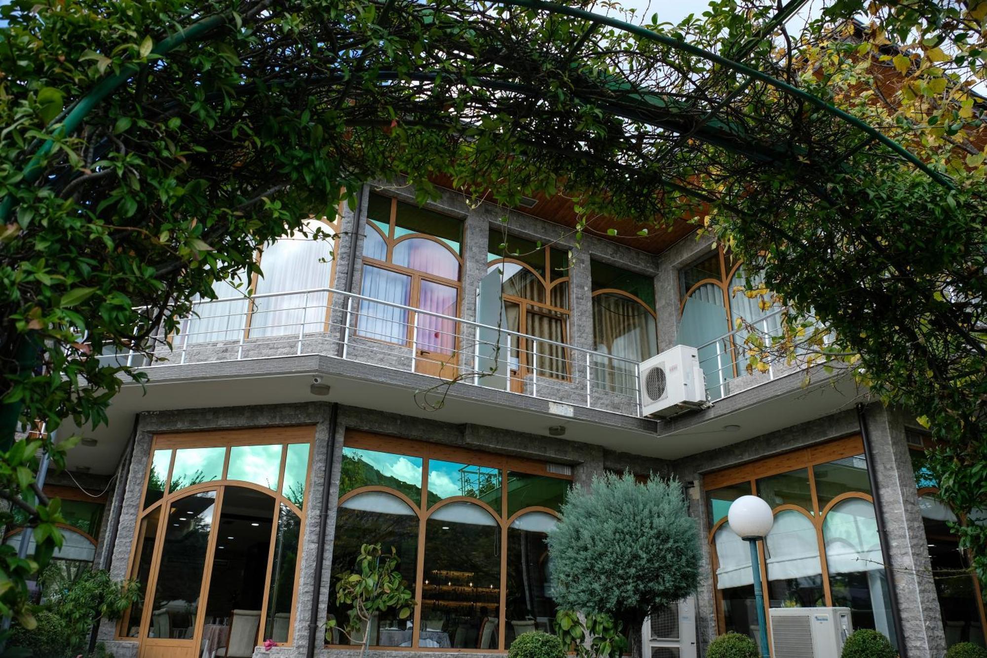 Buna Park Hotel Shkodër Eksteriør bilde